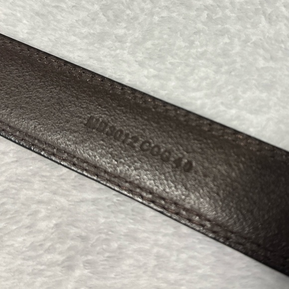 Fossil Medium Brown Leather Belt
Size 40 - Picture 3 of 5